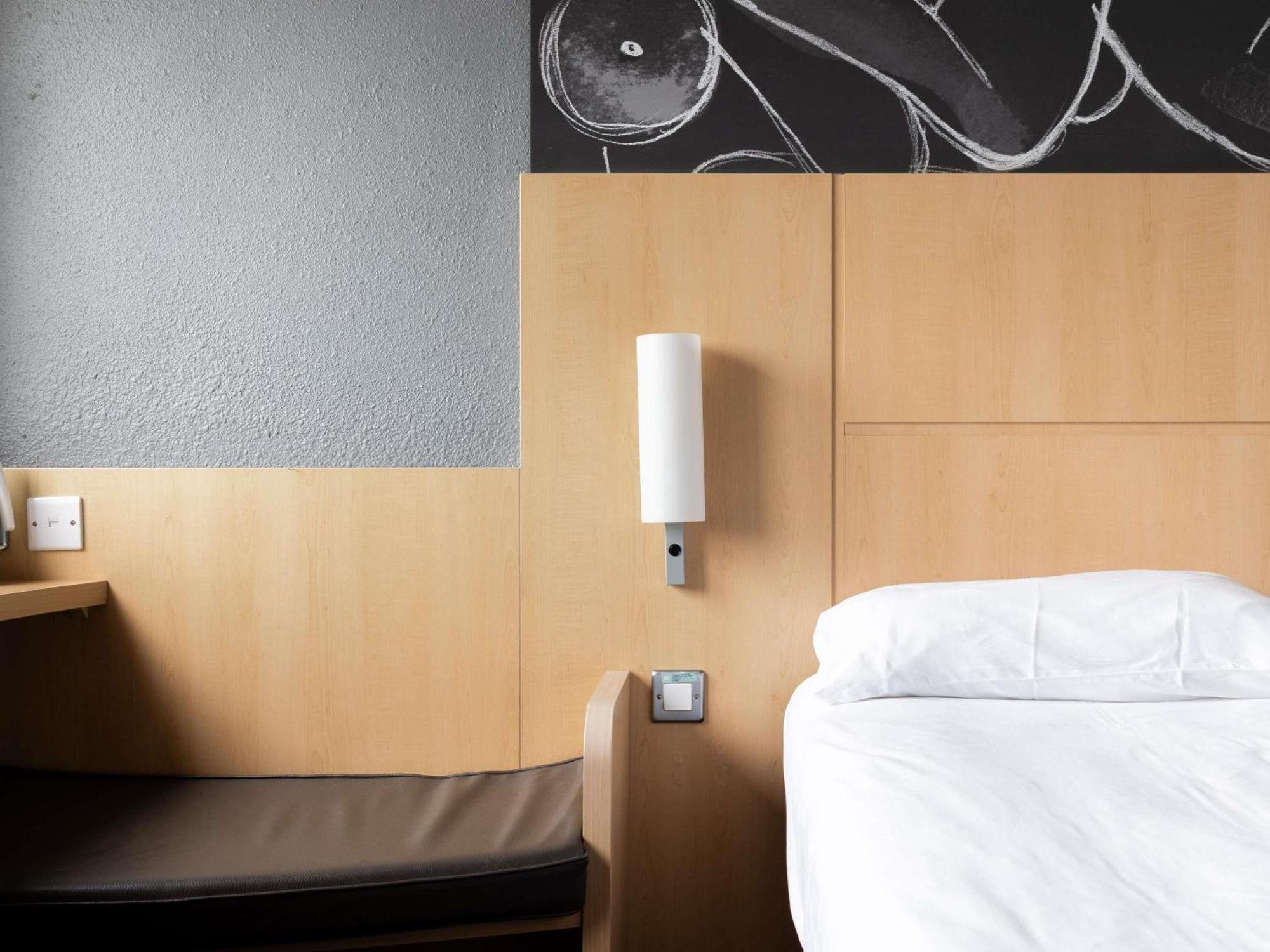 Standard Twin Room Harbour View