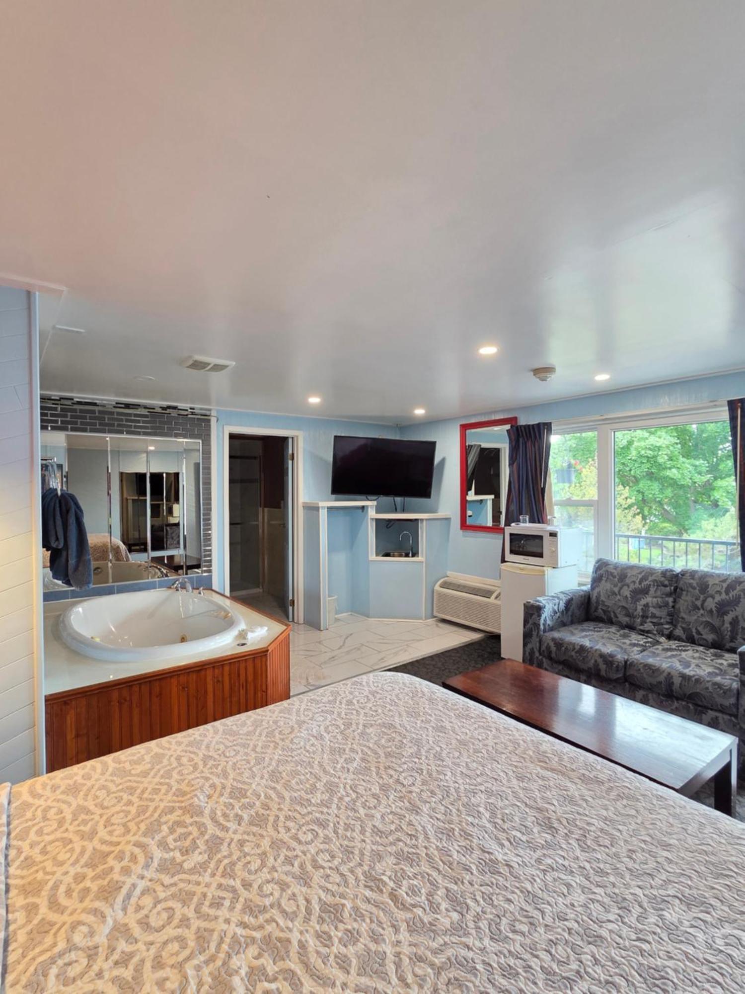 Suite Hot Tub