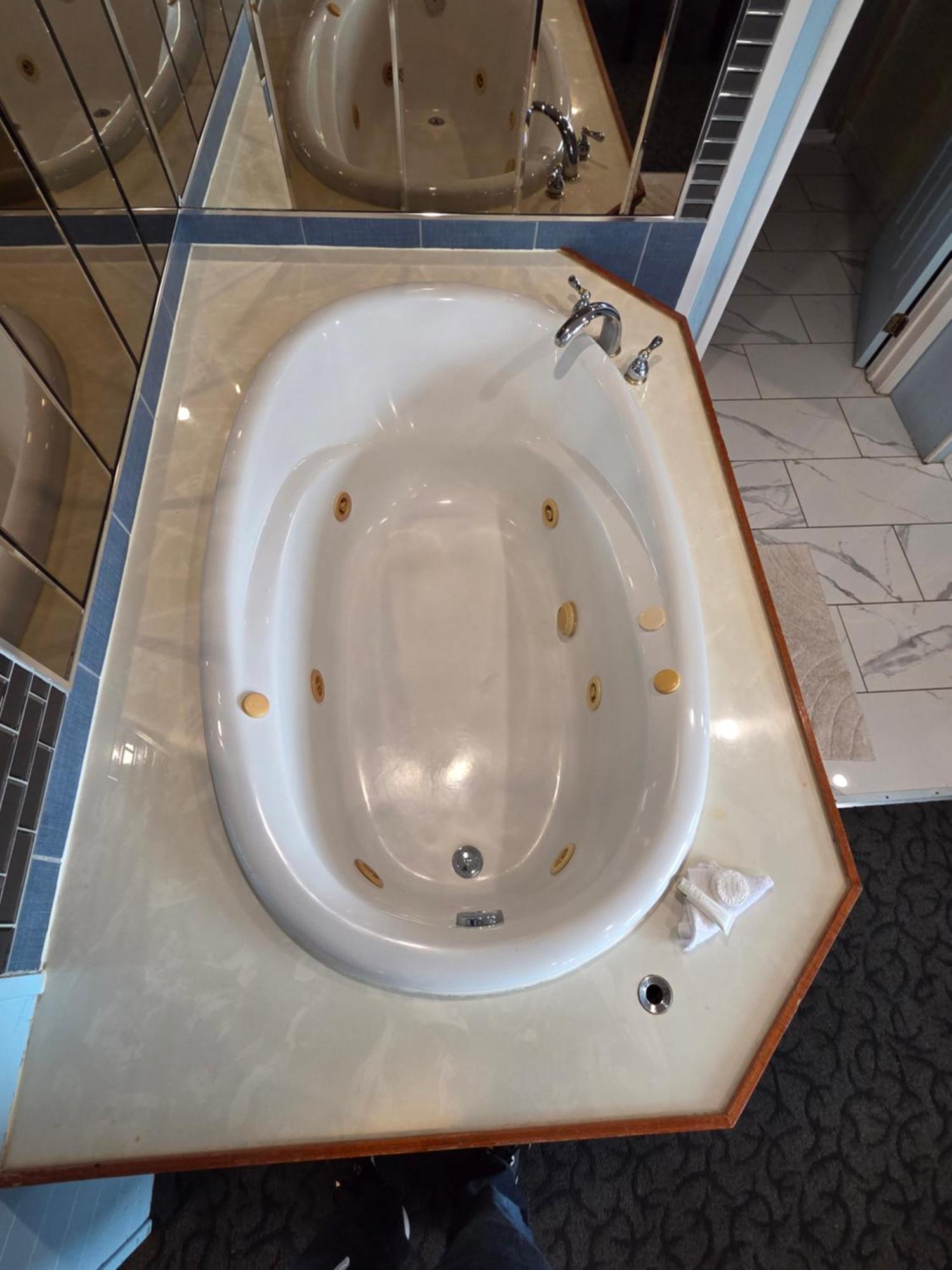 Suite Hot Tub