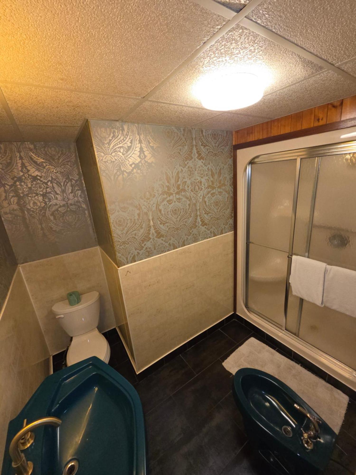 Superior Suite Hot Tub