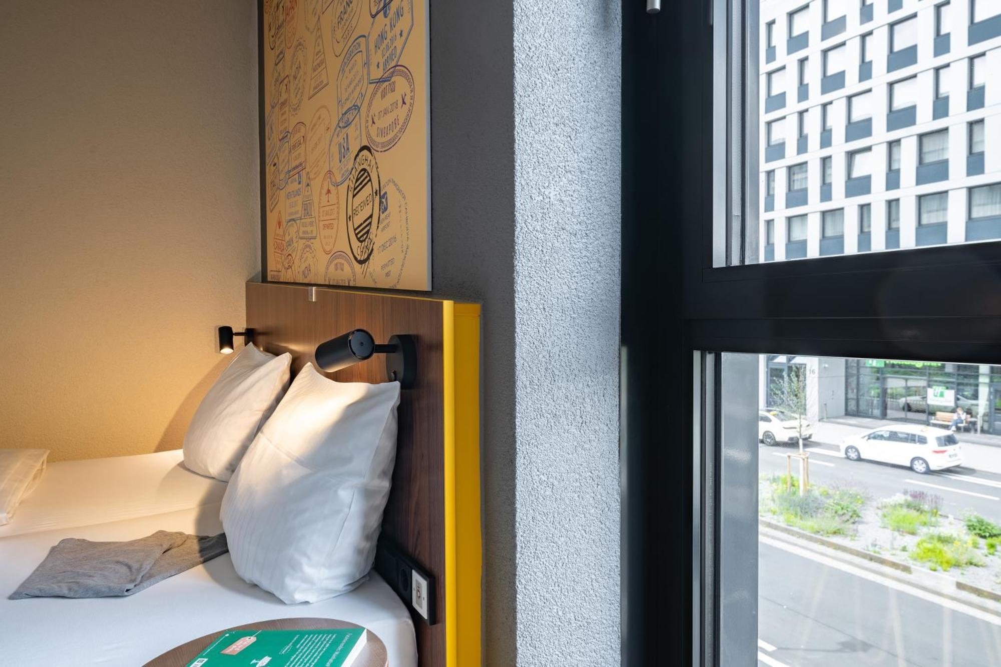 Bed in een Gemengde Slaapzaal met 6 Bedden