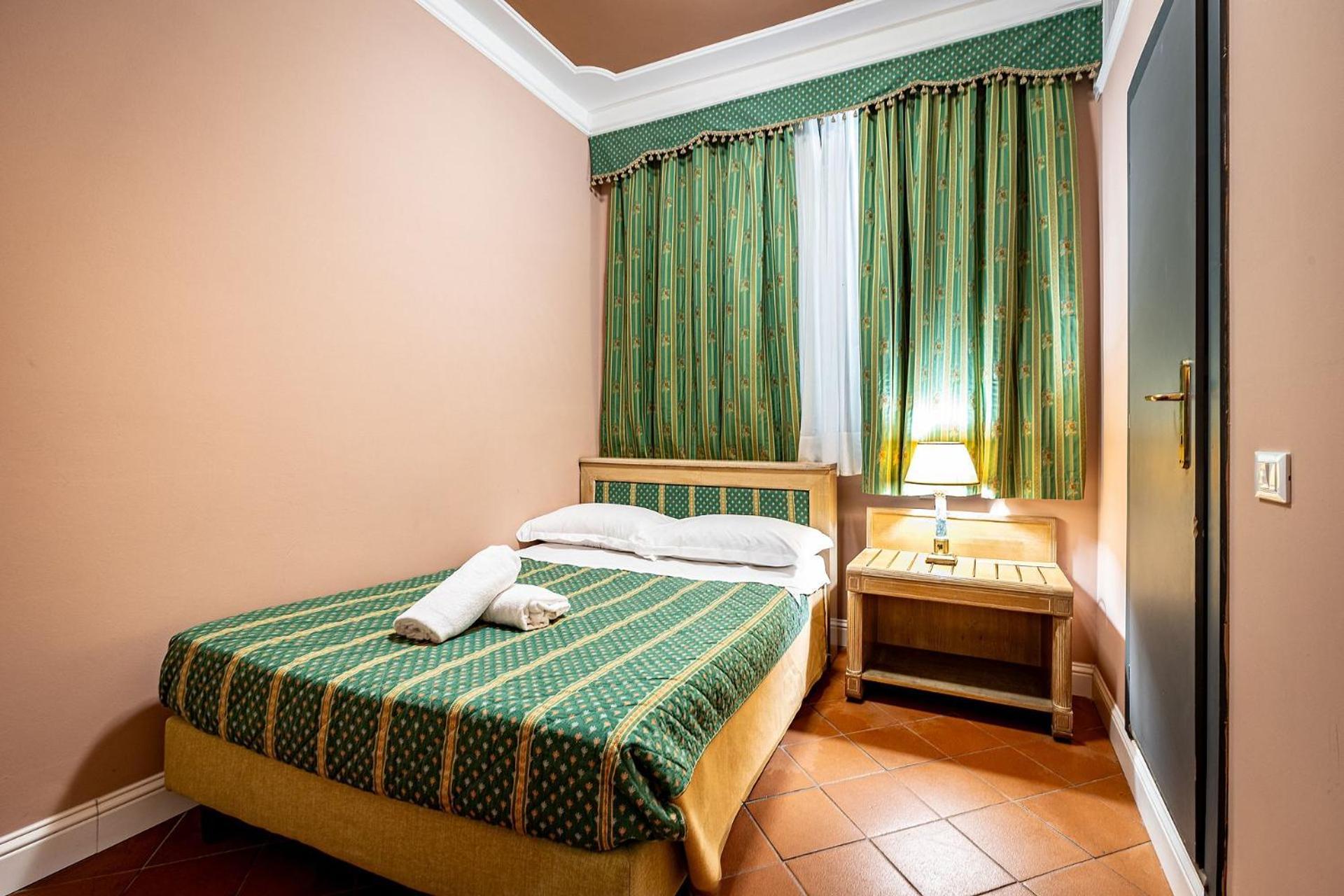 Zimmer mit Queensize-Bett