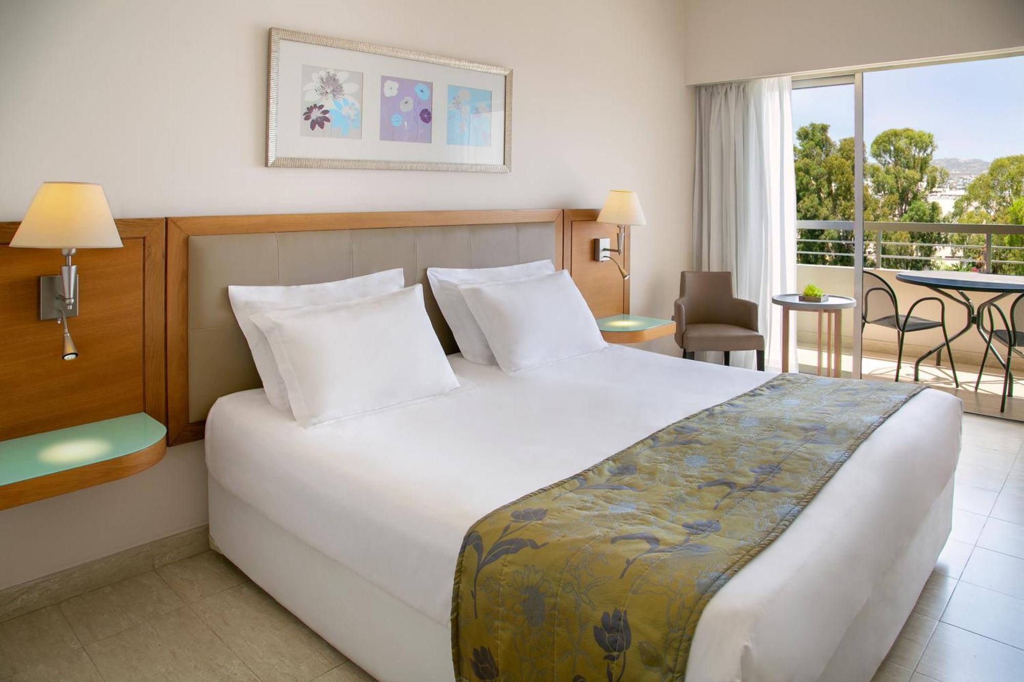 Double or Twin Room Inland View