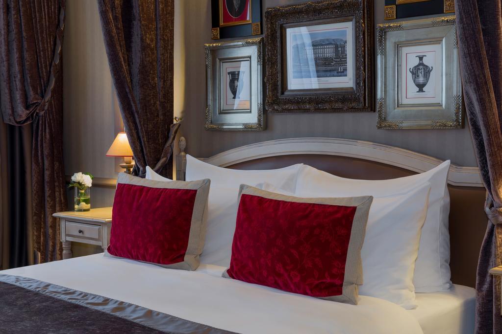 Classic Double or Twin Room