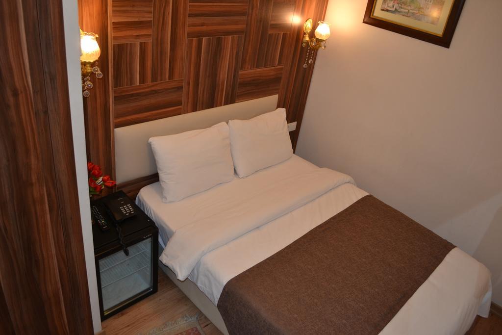 Economy Single Room
