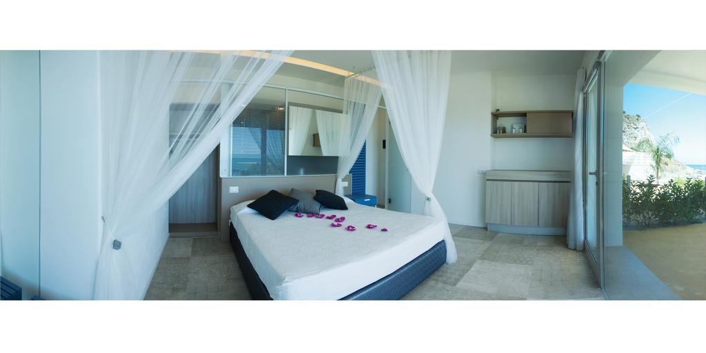 Deluxe Double Room with Terrace and Sea View,397256451:JPEG