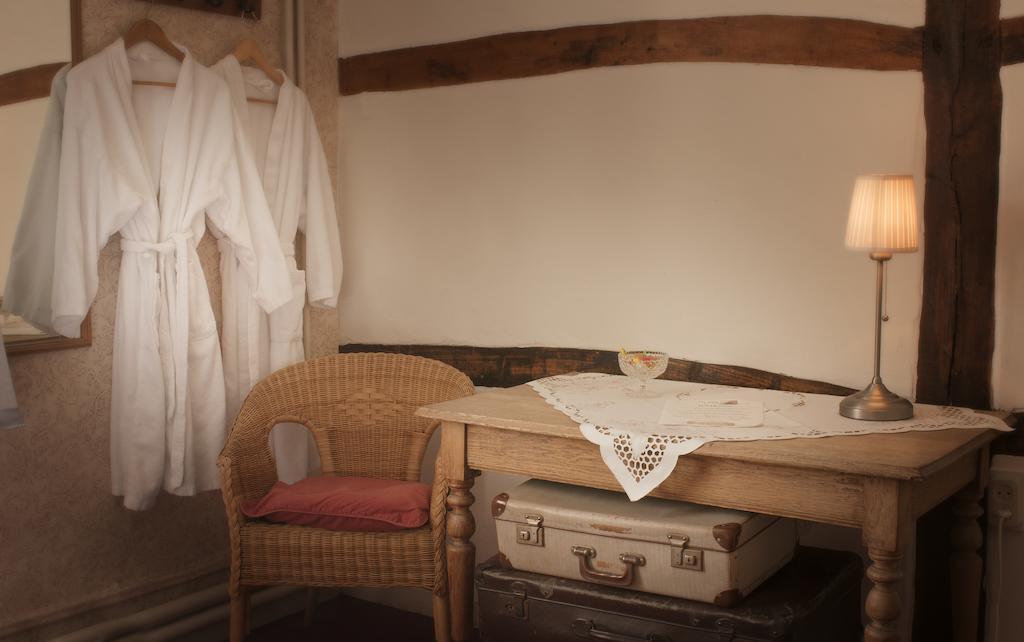 Zweibettzimmer mit Gemeinschaftsbad