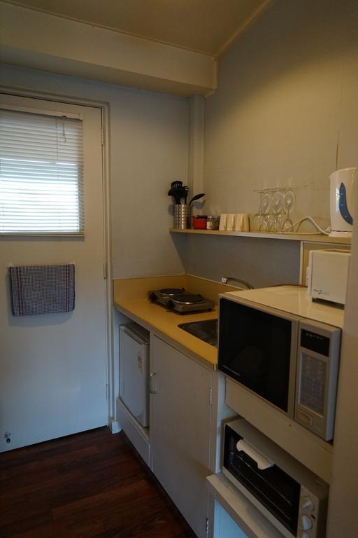 Studio (3 Adults)