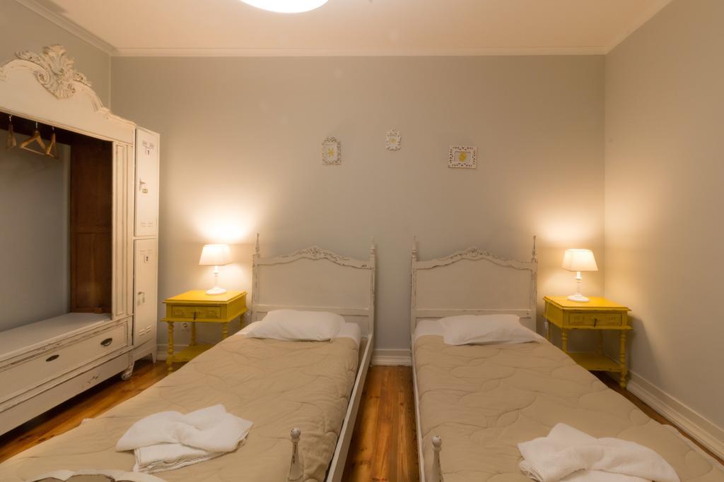 Chambre Lits Jumeaux avec Salle de Bains Privative
