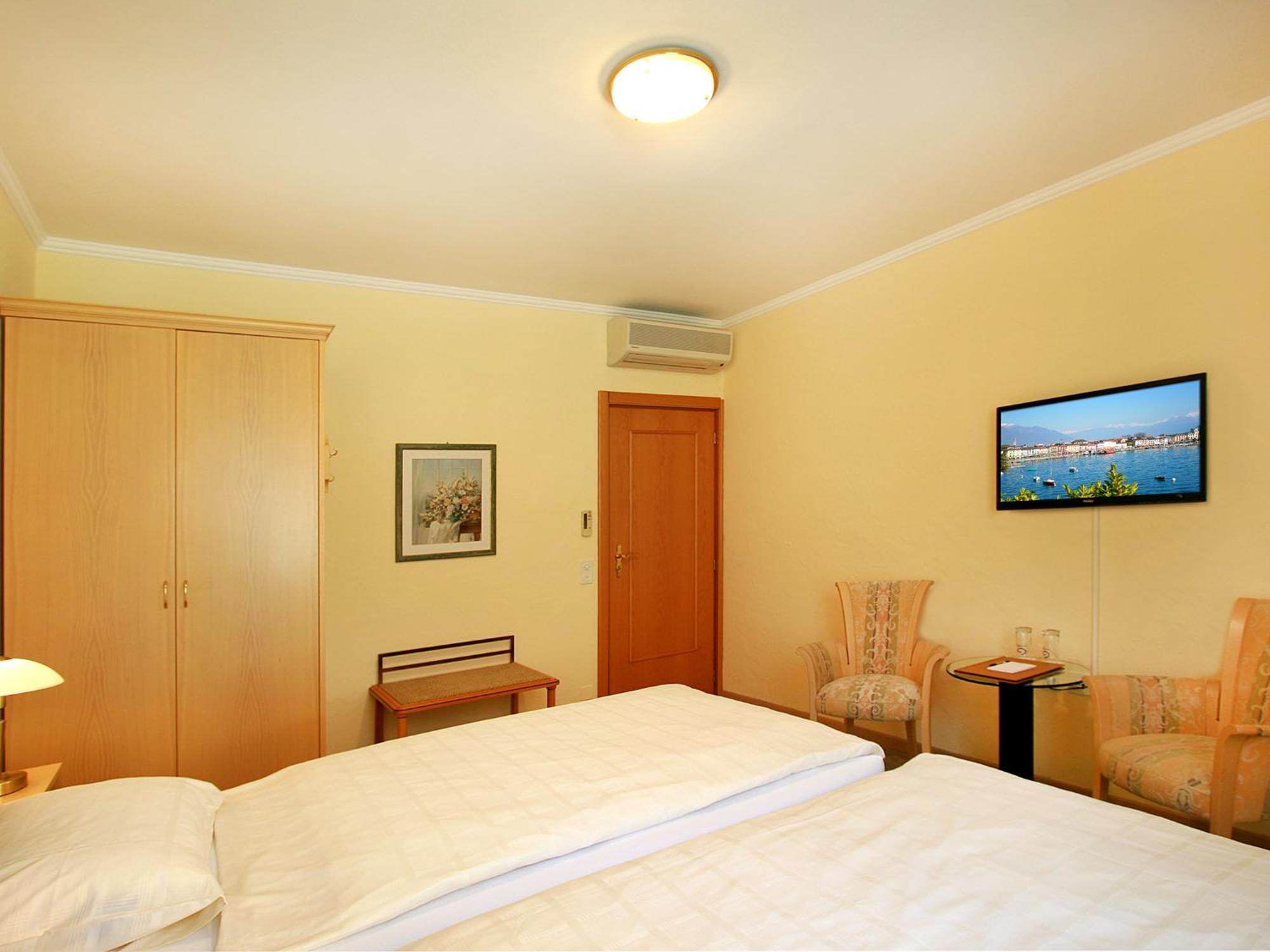 Classic Double Room,400136862:JPEG