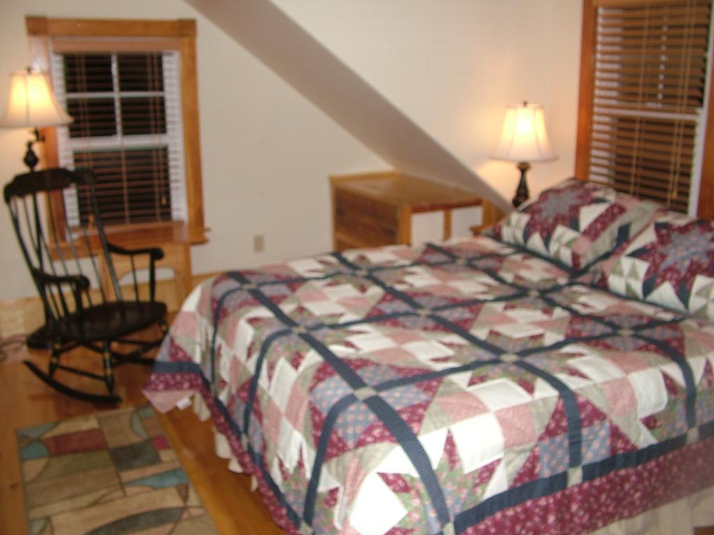 Superior Queen Room with Sofa,103971128:JPEG