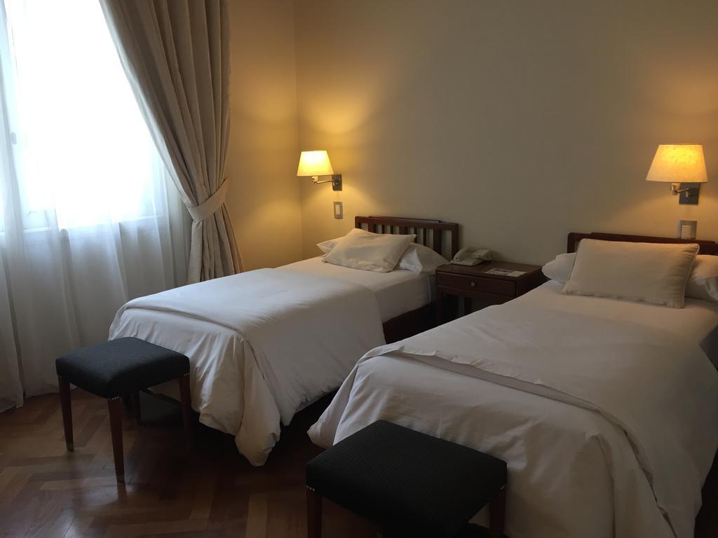 Standard Twin Room Internal View