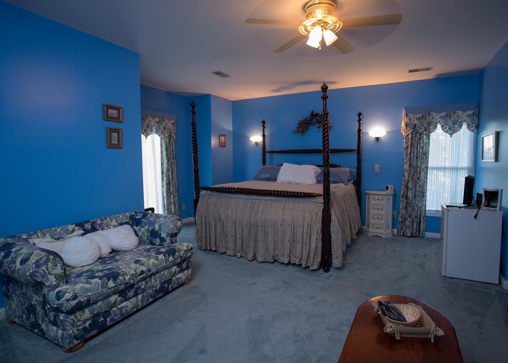 Deluxe King Suite