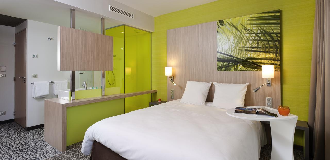 Standard Double Room,506907780:JPEG