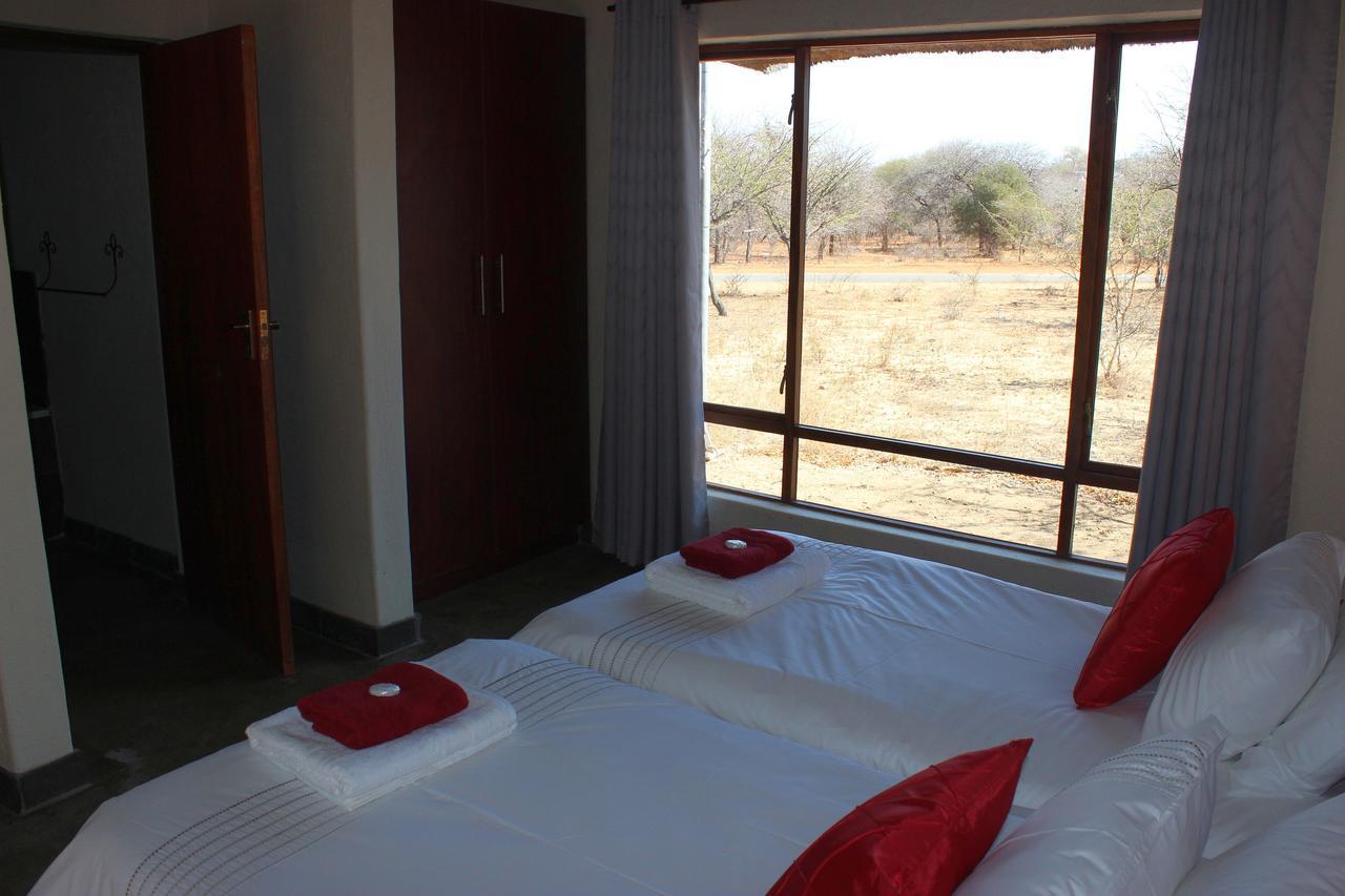 Twin Room Private Bathroom