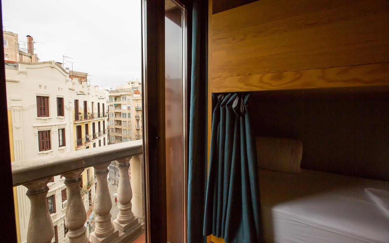 Quadruple Bedbunks Room with Bathroom,744427288:JPEG