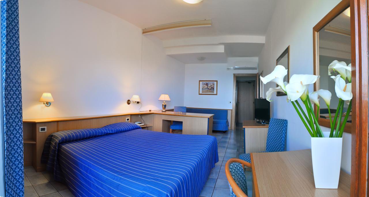 Superior Double or Twin Room with Sea View