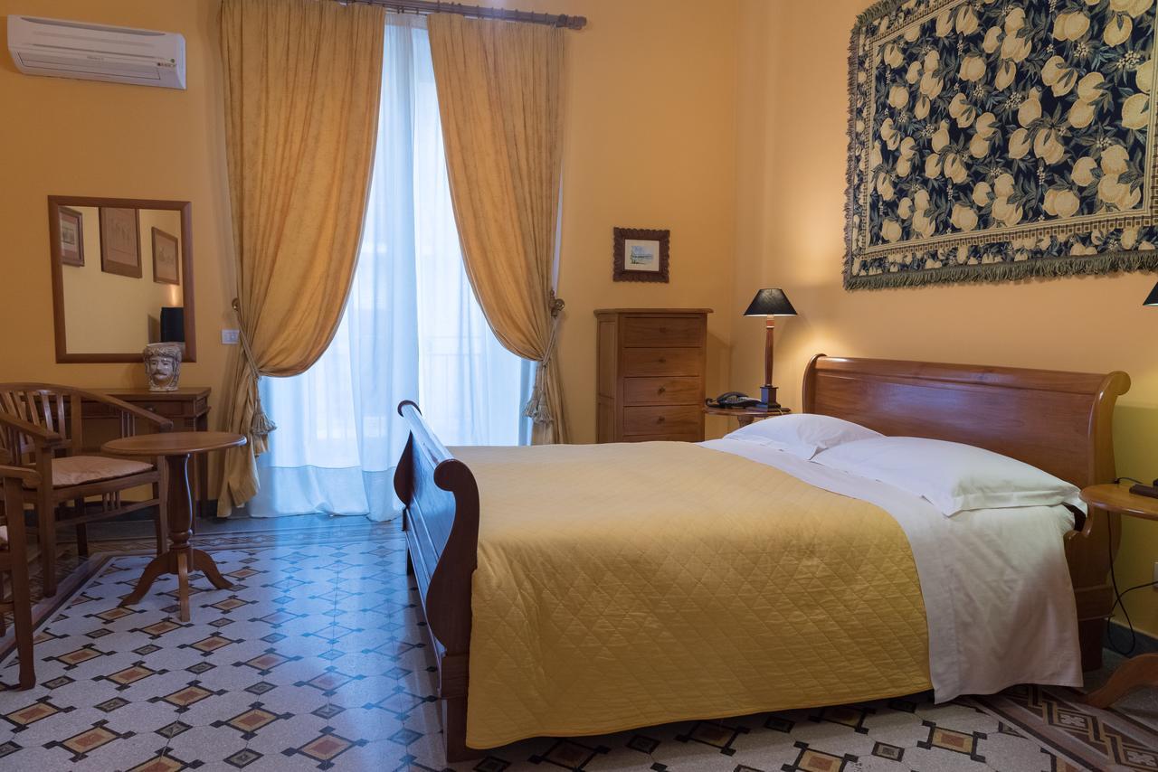 Habitación Familiar con balcón