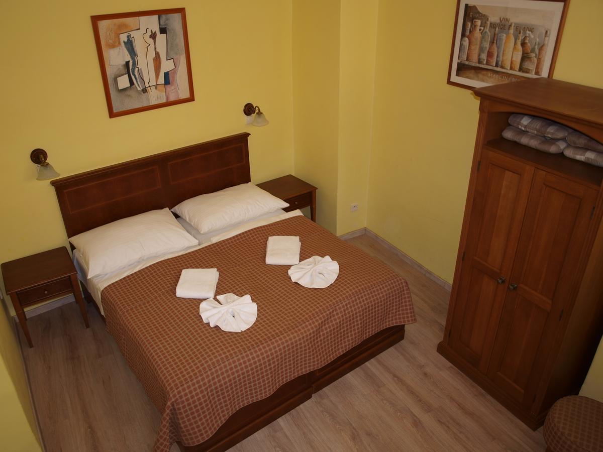 Dreibettzimmer
