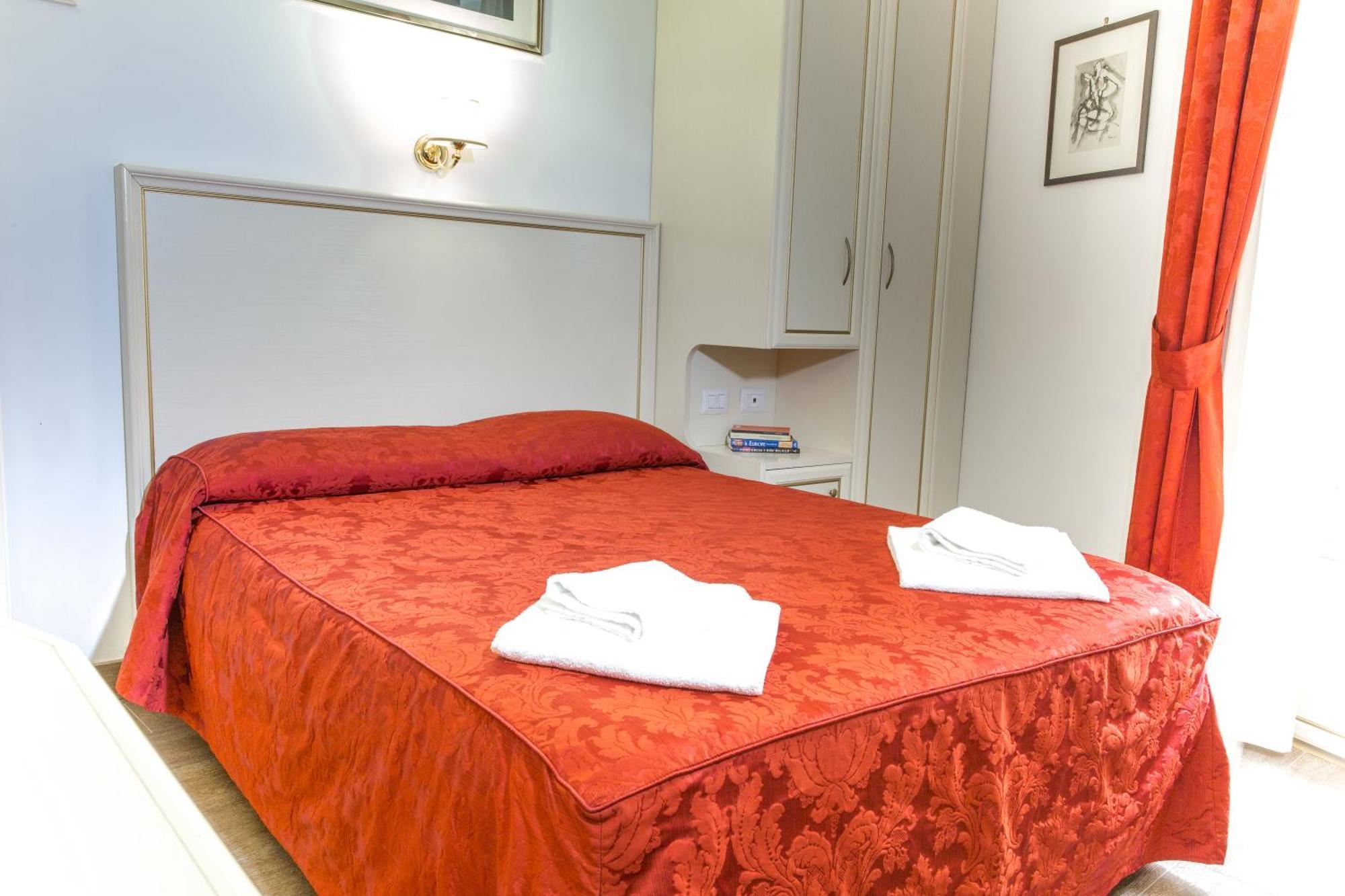 2 Camere Matrimoniali Comunicanti