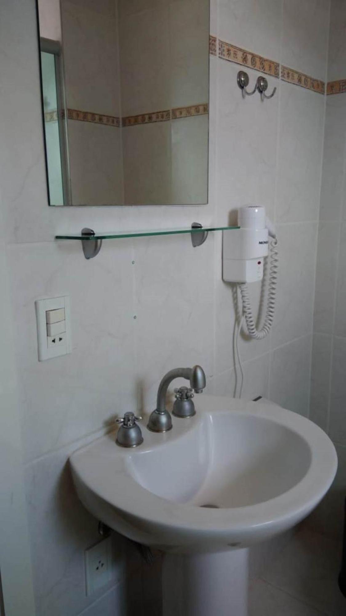 Double Room with Spa Bath,724161343:JPEG