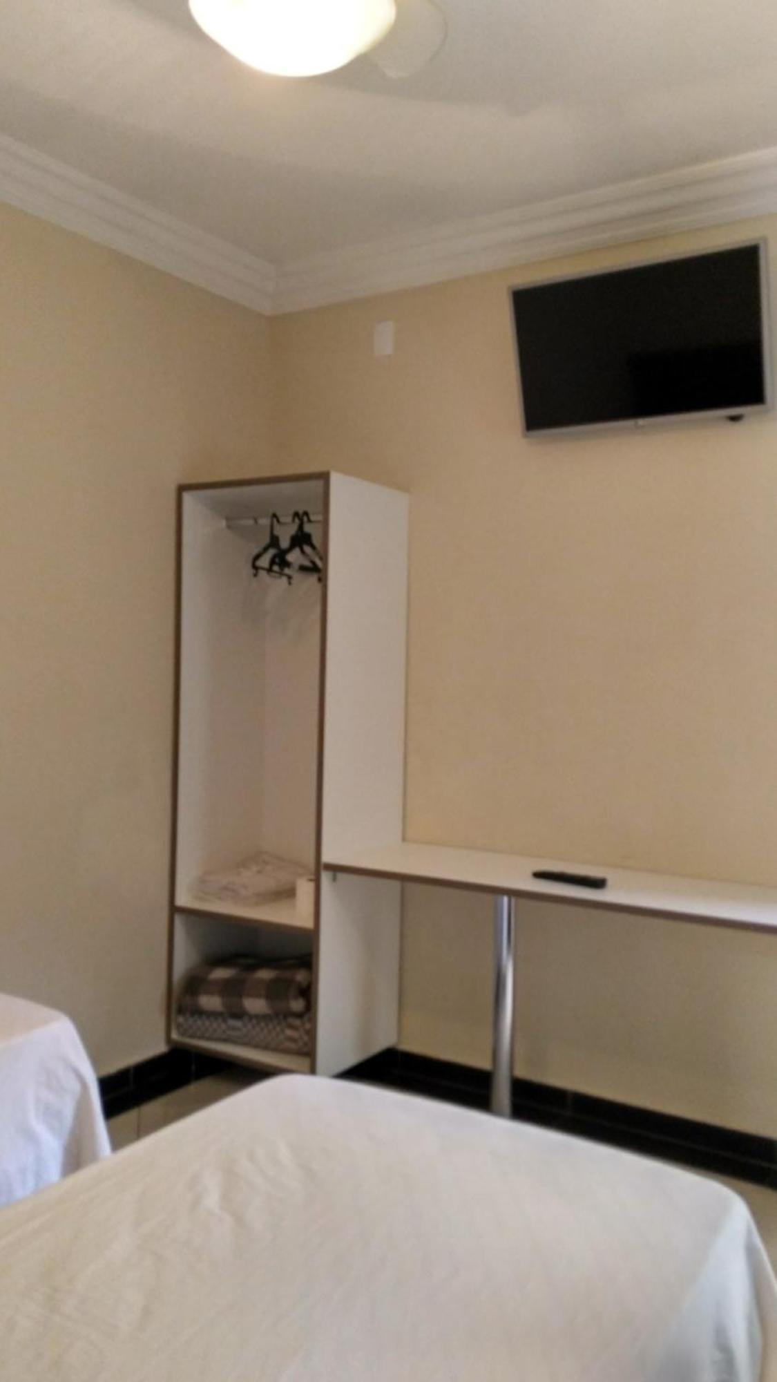 Quarto Twin Standard