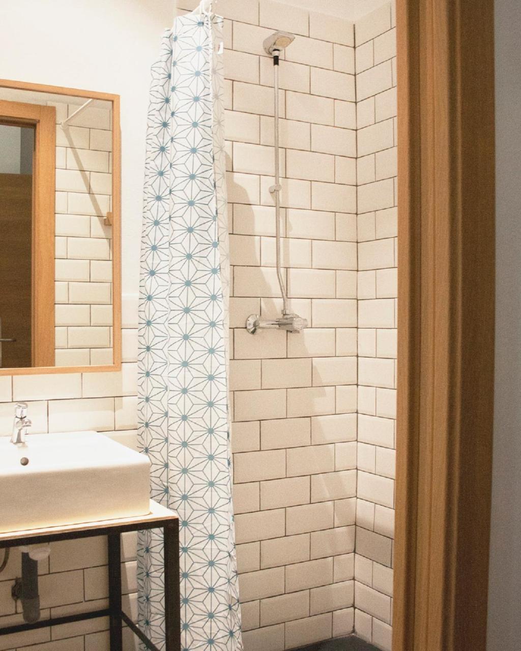 Twin Room Private Bathroom