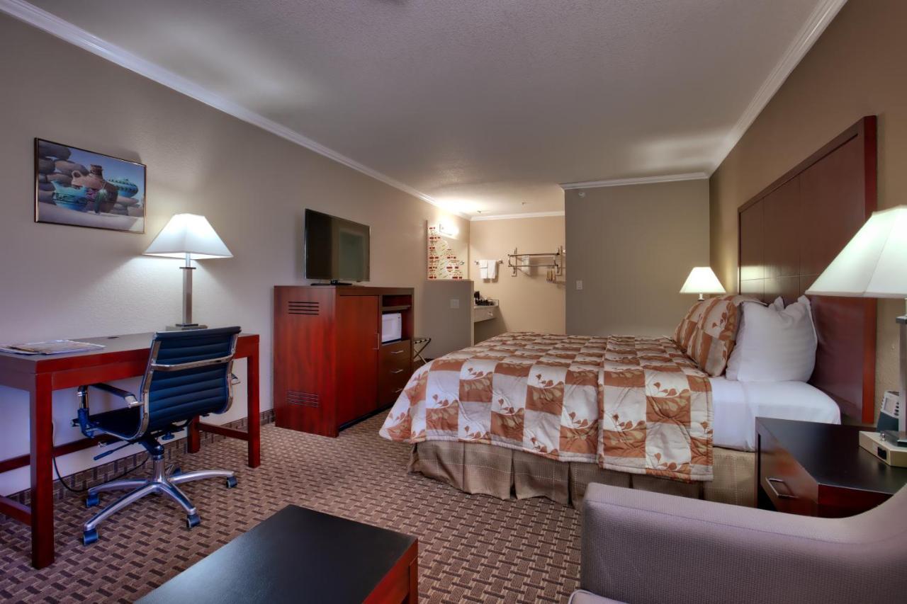 Standard King Room