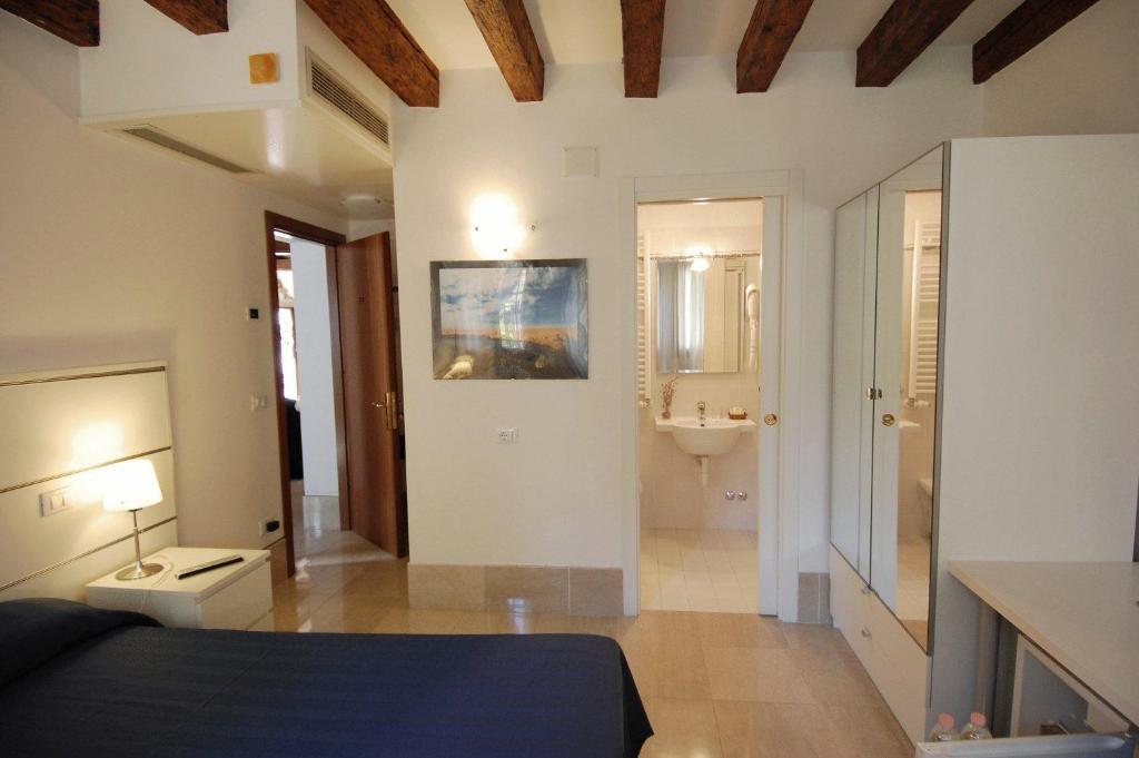 Chambre Double ou Lits Jumeaux