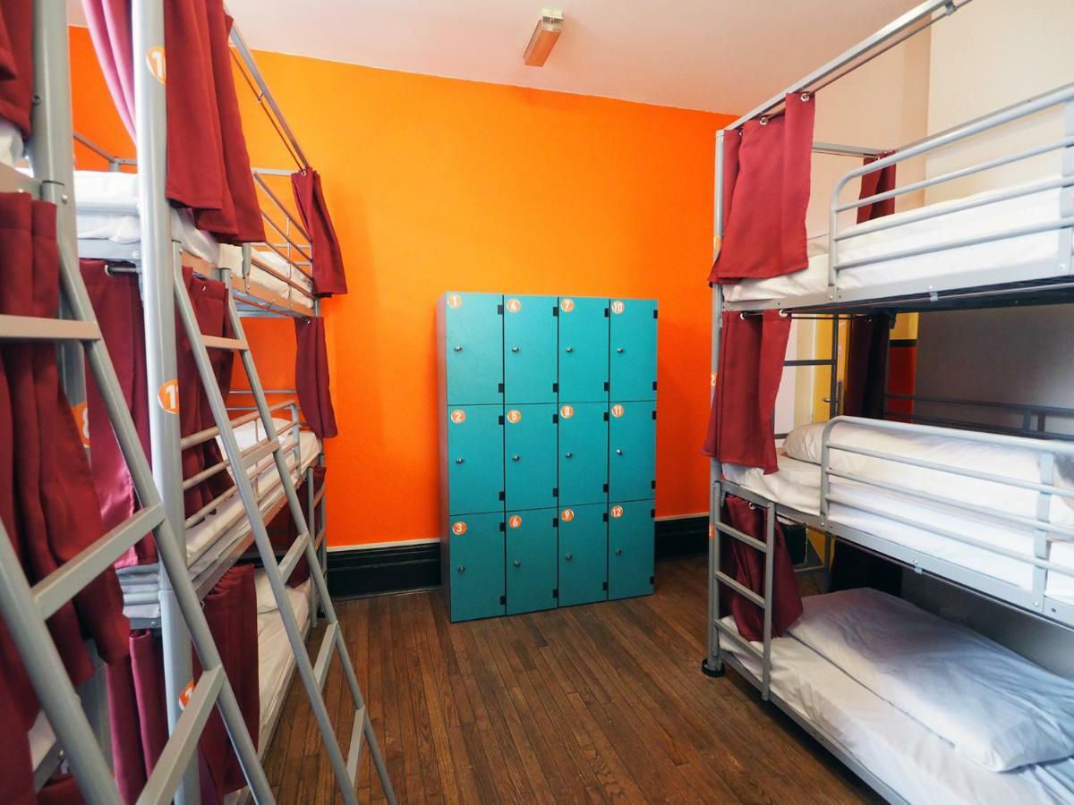 Bed in 12-Bed Mixed Dormitory Room with External Shared Bathroom