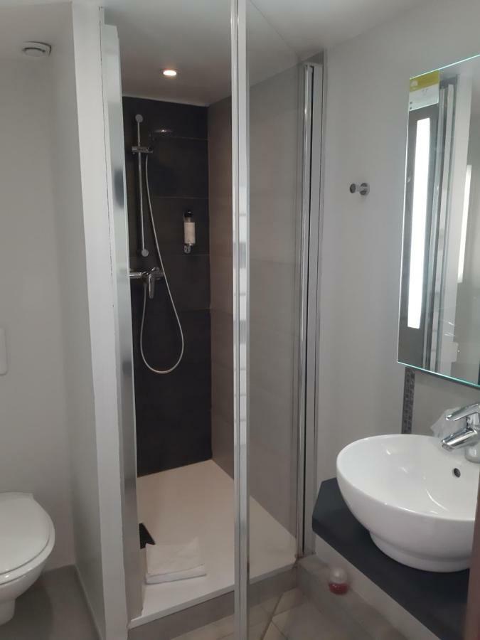 Classic Single Room,799327449:JPEG