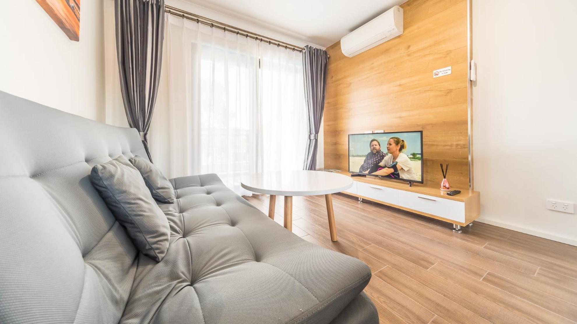 One-Bedroom Apartment,402408939:JPEG