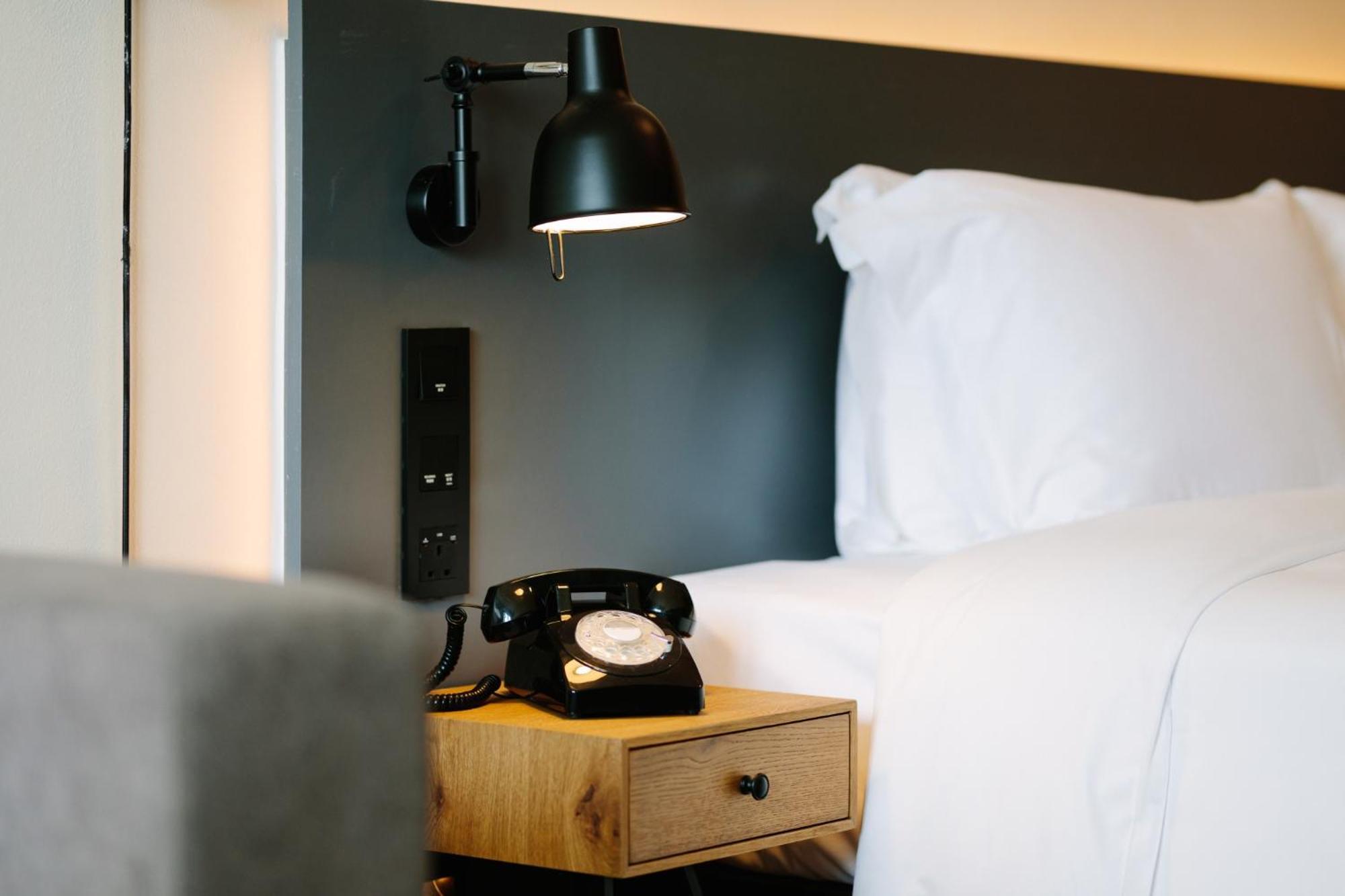 Zimmer penta Standard mit Kingsize-Bett