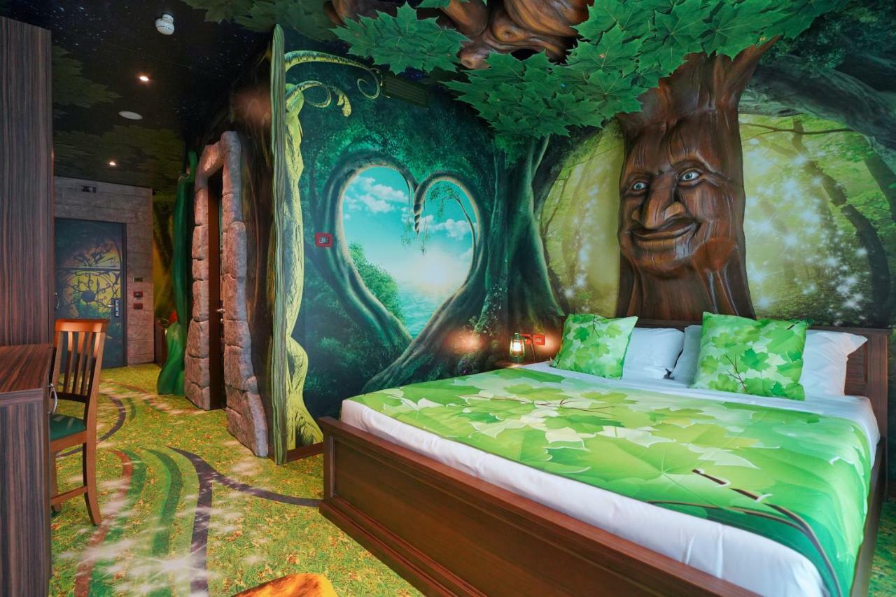 Enchanted Forest Superior Room