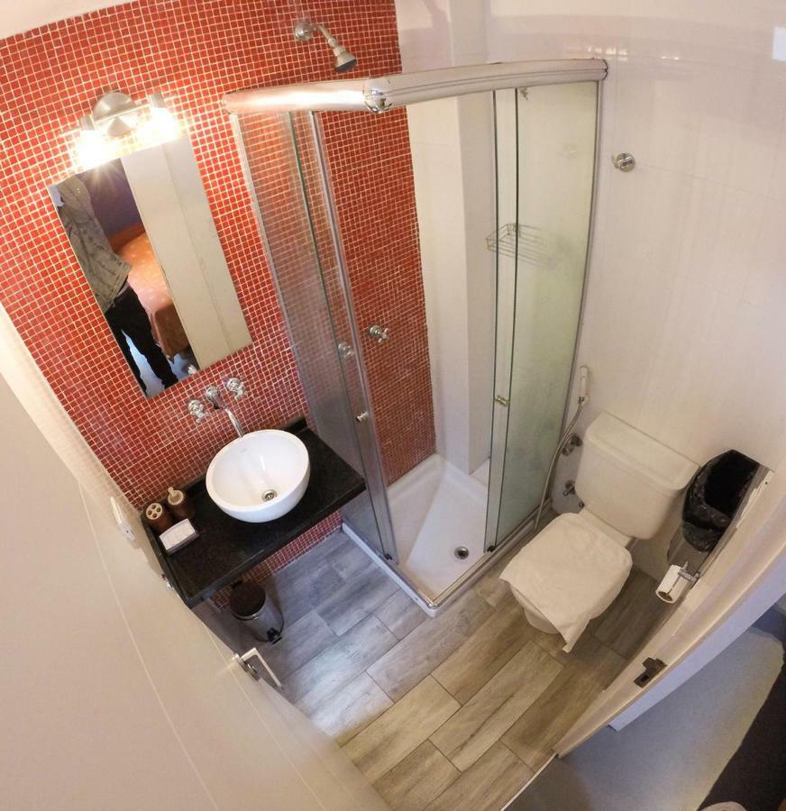 Double or Twin Room Private Bathroom