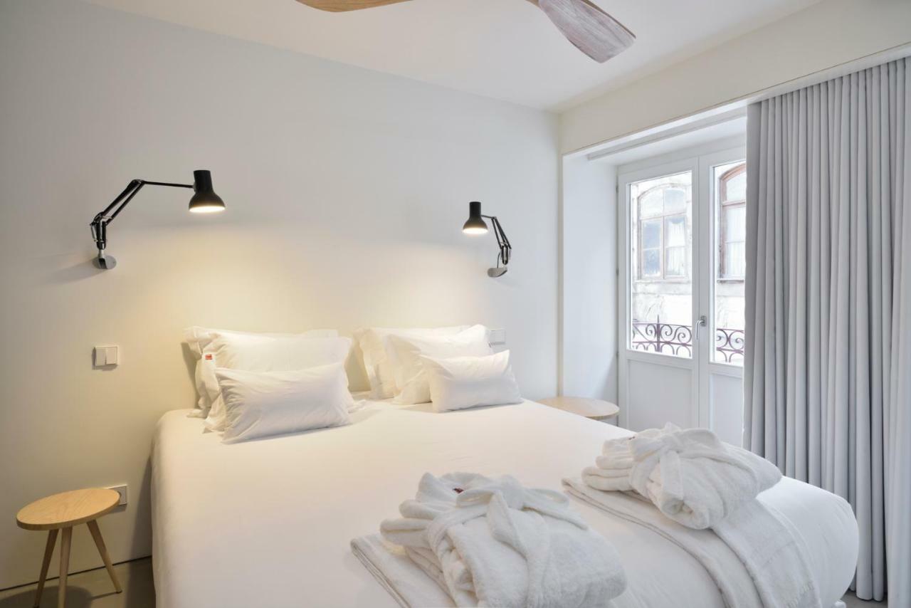 Habitación Doble con baño privado y vistas a la calle