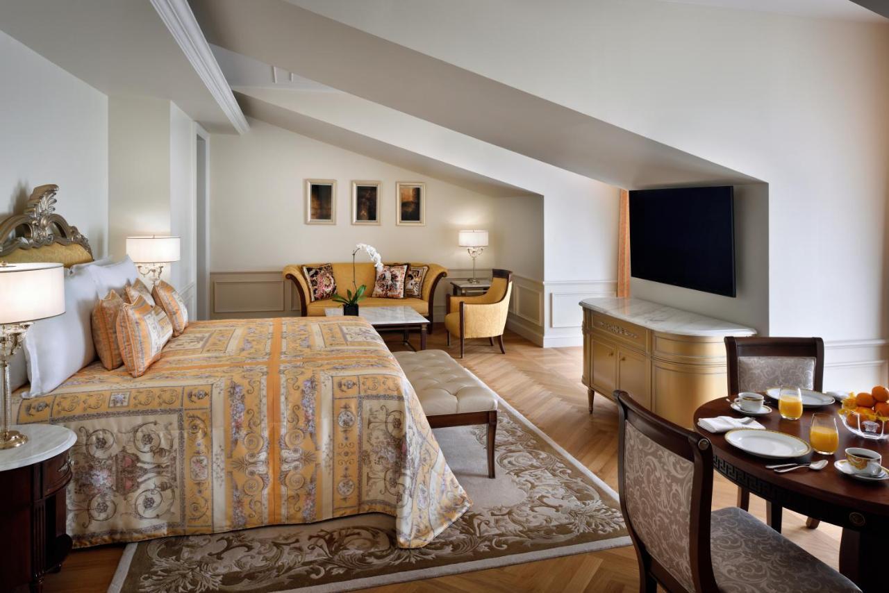 Superior Versace Room Creek View Guaranteed Upgrade to next room type 4pm Late Check-out subj to availability F&B excl Q's Brunch room dining Spa Buy 1 1 subj to availability valid until 30-09-2026 excl public holidays