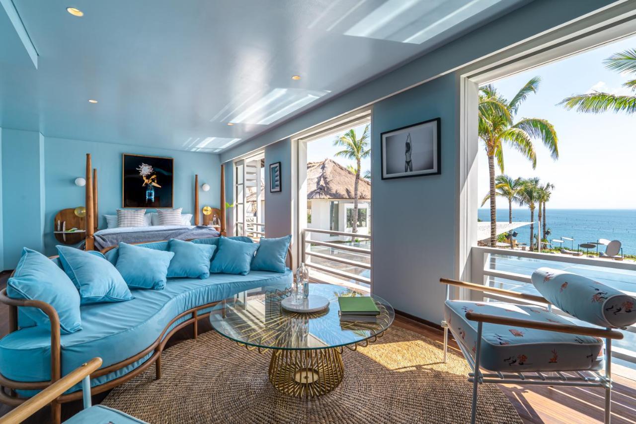 Estudio con vistas al mar