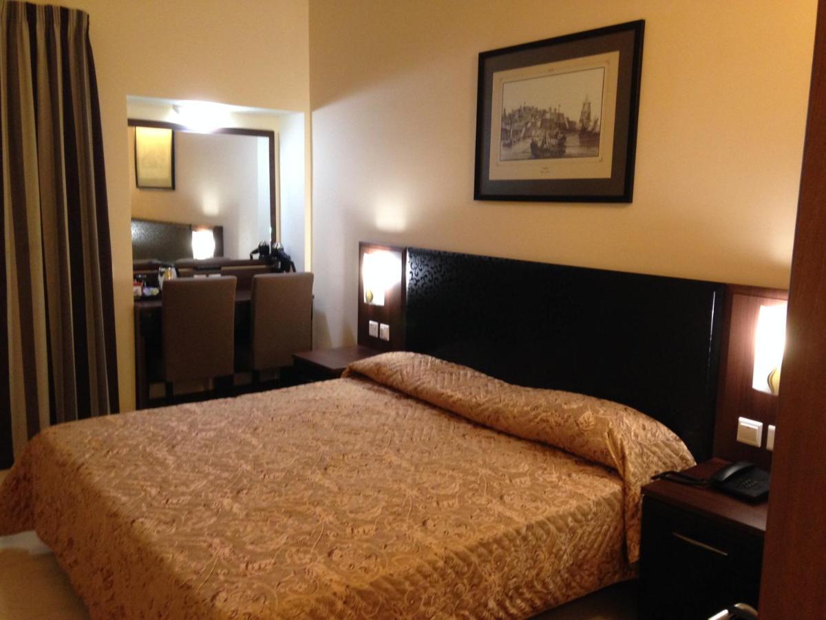 Economy Double or Twin Room Internal View