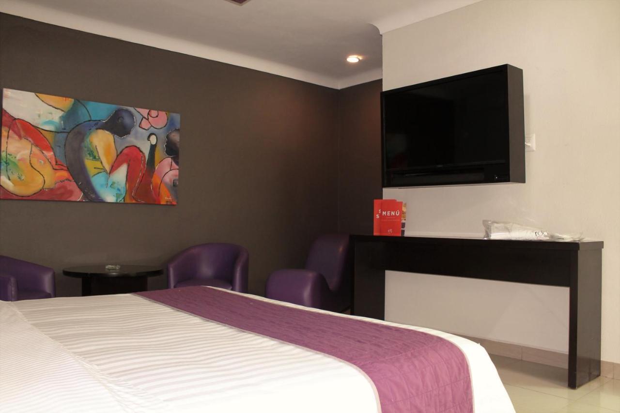 Deluxe Room,1030939552:JPEG