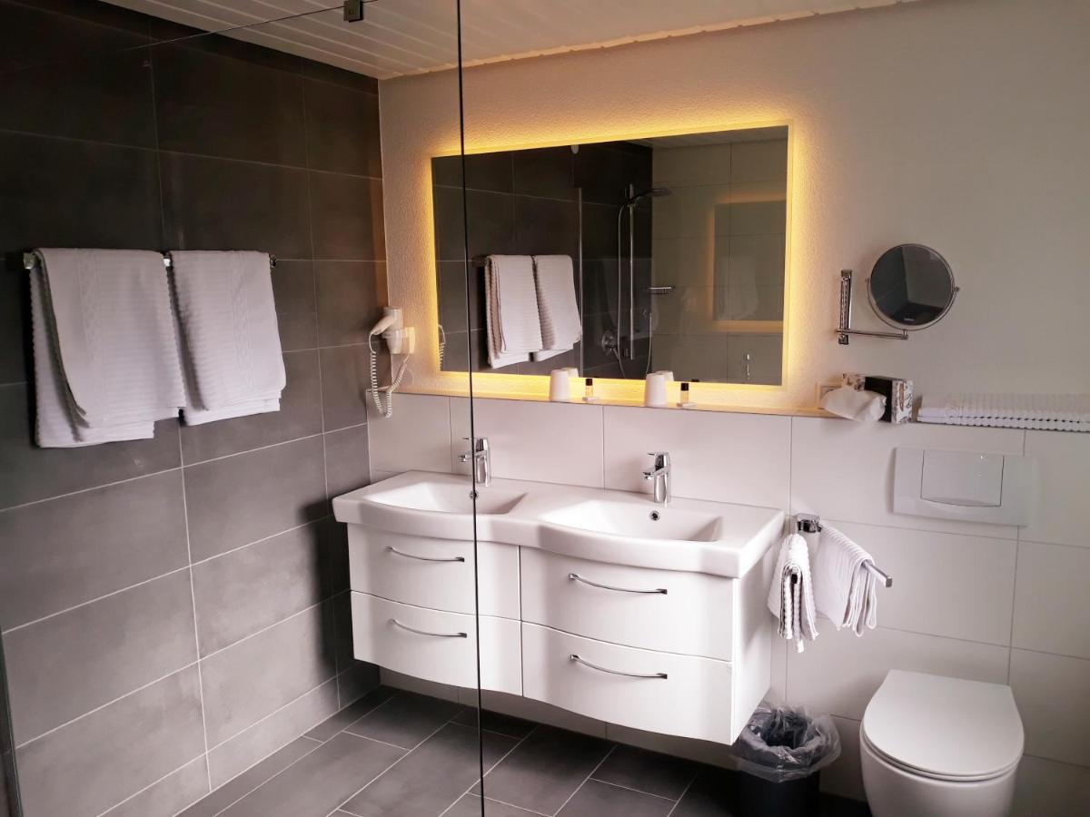 Kleines Zweibettzimmer