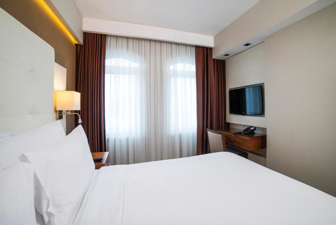 Chambre Supérieure avec Balcon - Vue sur Mer - Non-Fumeurs
