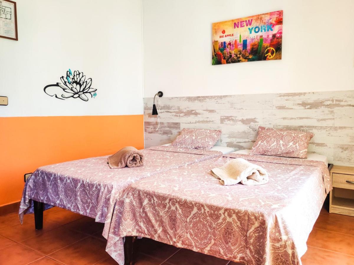 Twin Room with Private Bathroom,992863138:JPEG