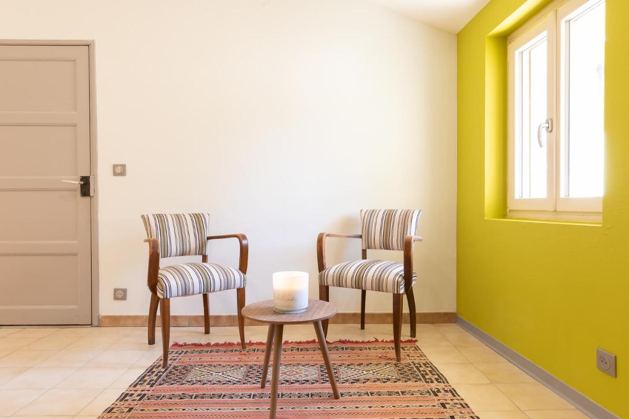 Chambre Lit Queen-Size - Vue sur Jardin