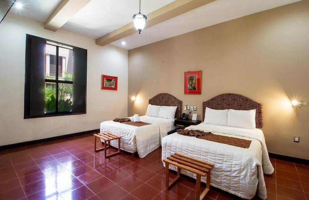 Hotel Merida-1