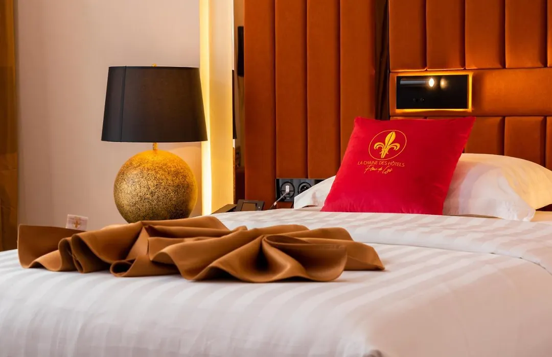 Hôtel Fleur de Lys Point E-1