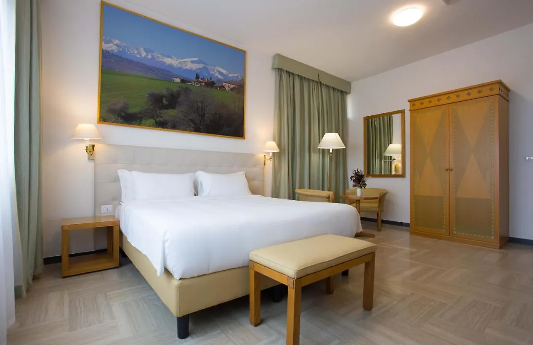 Villa Nazareth Fermo-1