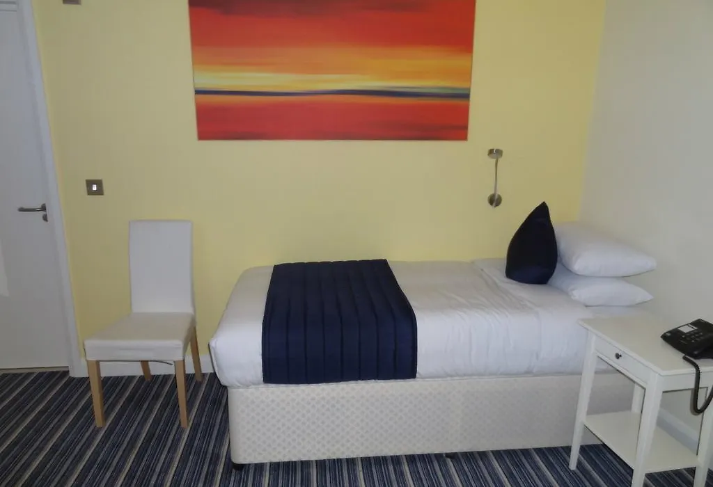 Hotel Unique-1
