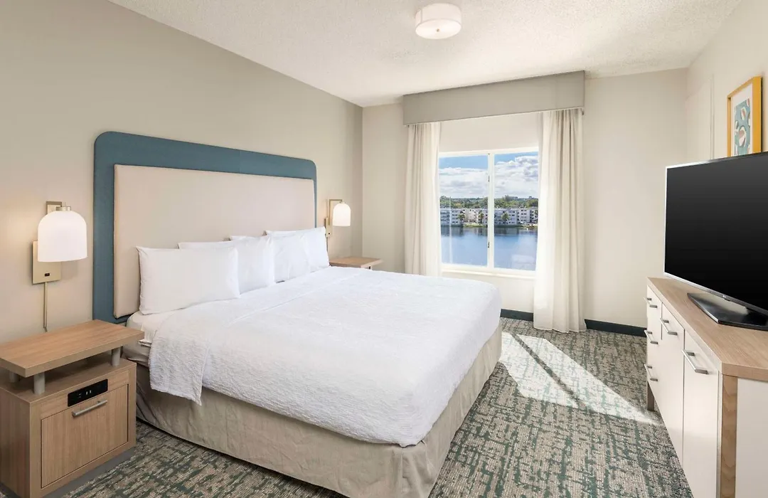 Homewood Suites Miami Airport/Blue Lagoon-1