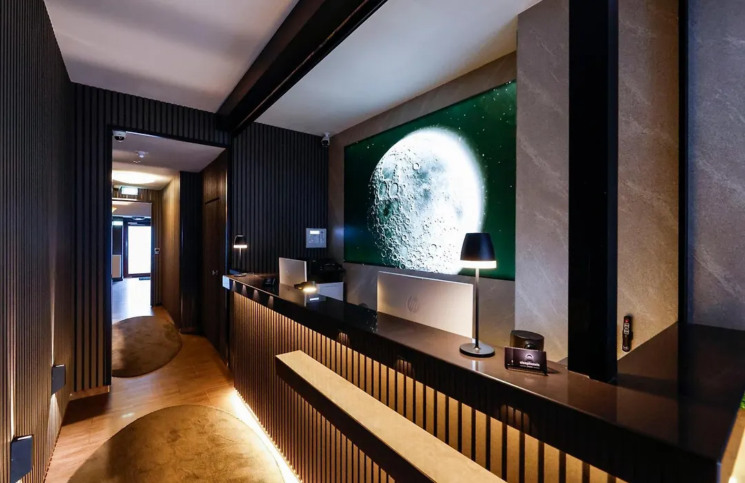 Sleephotels Cosmos-1